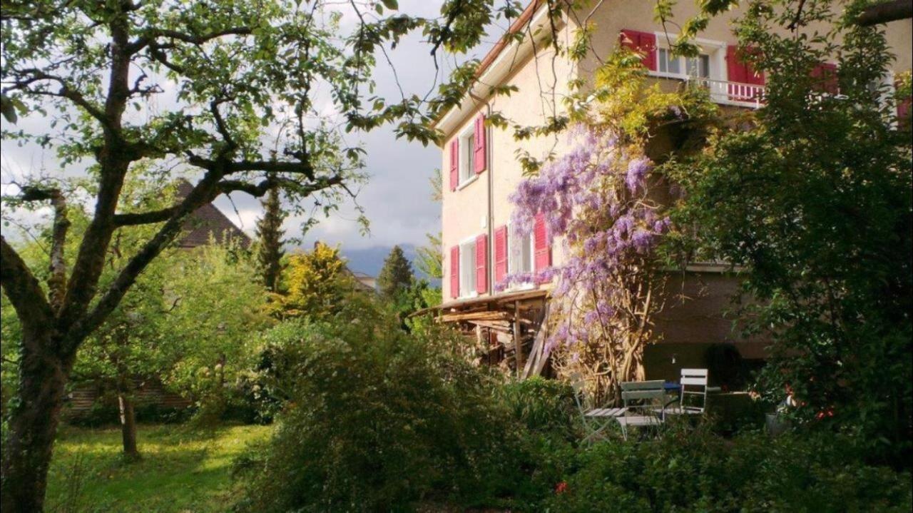 Au Jardin Bed and Breakfast Zuchwil Exterior foto